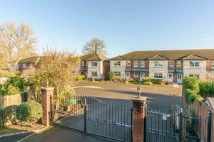 Photo 1- click for photo gallery